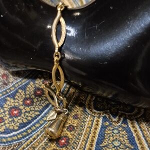 Sarah Coventry Gold Bracelet with Charm
